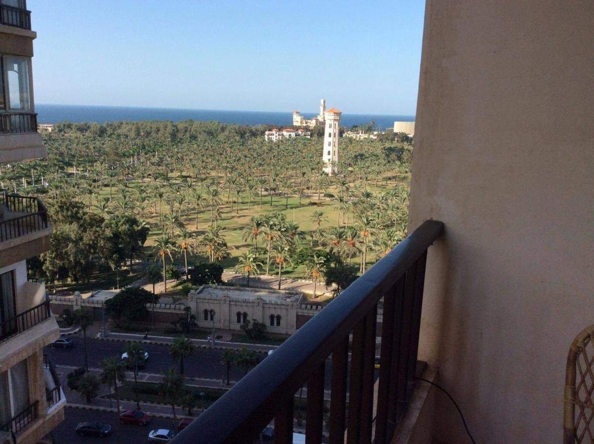 شقة الإسكندرية  في Sea&Garden View at Al-Muntazh Towers - إطلاله علي البحر و حدائق قصر المنتزه المظهر الخارجي الصورة