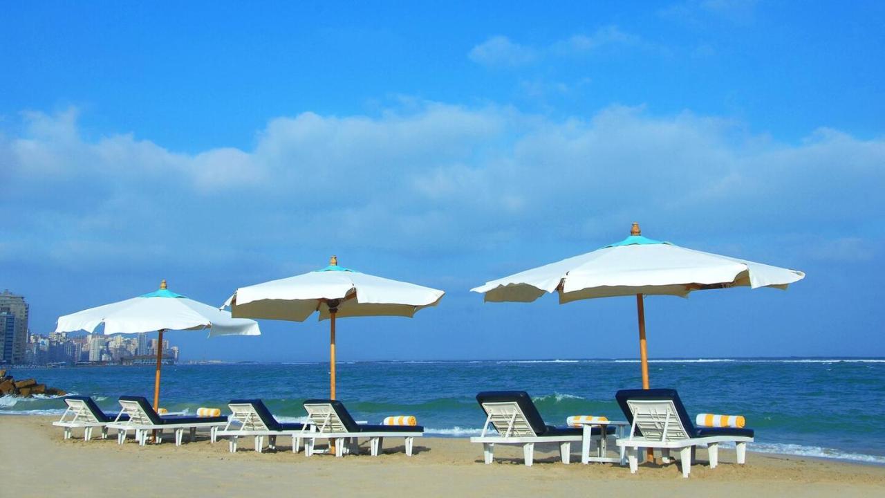 شقة الإسكندرية  في Sea&Garden View at Al-Muntazh Towers - إطلاله علي البحر و حدائق قصر المنتزه المظهر الخارجي الصورة